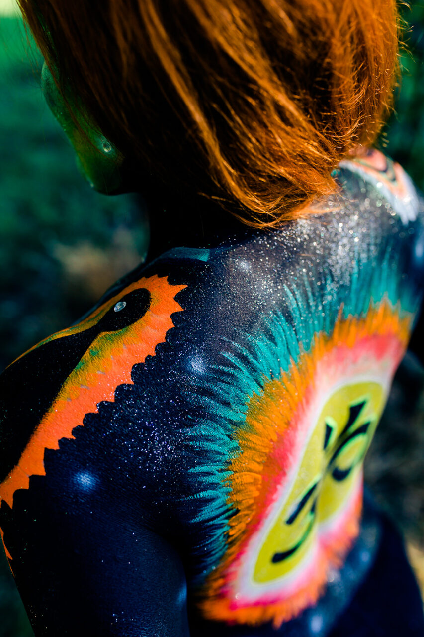 Bodypainting auf Ruecken fotografiert von Fotograf Markus Winkelbauer